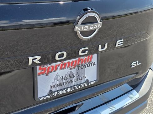 Used 2023 Nissan Rogue SL w/ SL Premium Package FWD image 38