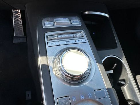 Used 2024 Genesis GV70 2.5T w/ Sport Prestige Package image 24