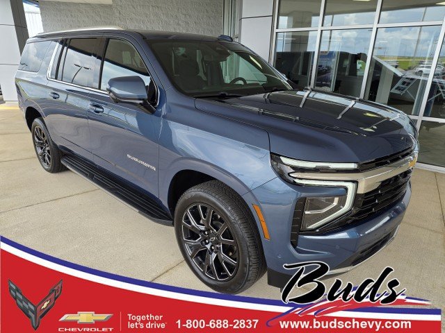 Used 2025 Chevrolet Suburban LS AWD/4WD image 1