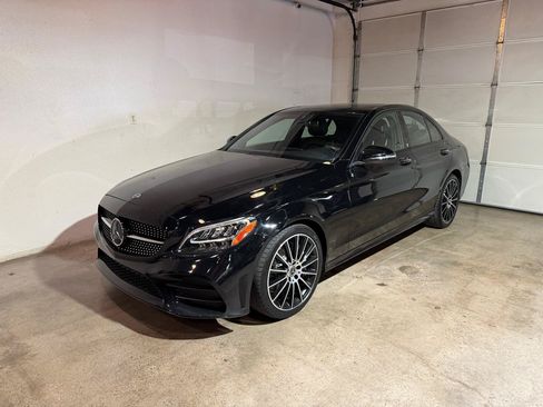 Used 2019 Mercedes-Benz C 300 4MATIC Sedan image 3