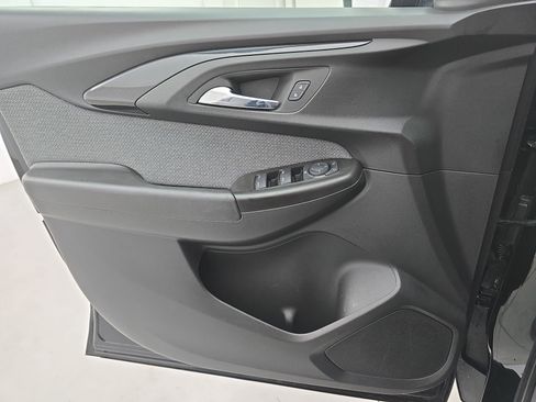 Used 2023 Chevrolet TrailBlazer LT image 25