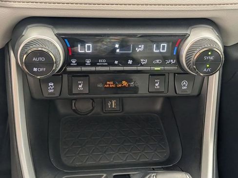 Used 2023 Toyota RAV4 XLE Premium image 23