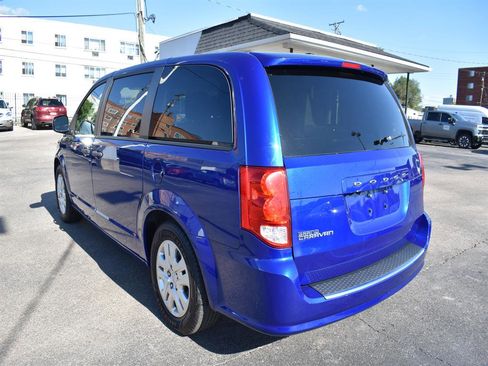 Used 2020 Dodge Grand Caravan SE w/ UConnect Hands-Free Group image 11