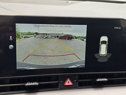 Used 2024 Kia Sportage EX FWD image 19