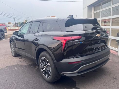 Used 2024 Chevrolet Blazer EV LT AWD/4WD image 3