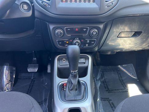 Used 2021 Jeep Compass Sport w/ Cold Weather Group FWD image 13