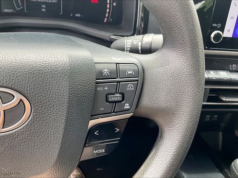 Used 2025 Toyota Camry LE FWD image 23