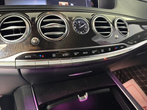 Used 2017 Mercedes-Benz S 550 4MATIC Sedan image 21