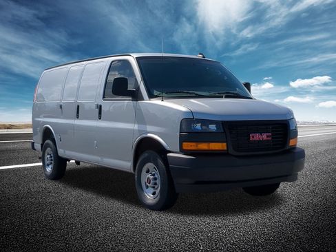New 2025 GMC Savana 2500 w/ Driver Convenience Package image 31