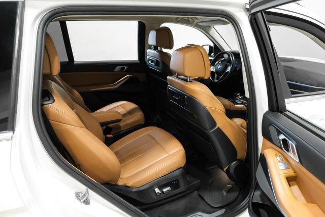 Used 2020 BMW X7 xDrive40i w/ Premium Package AWD/4WD image 33