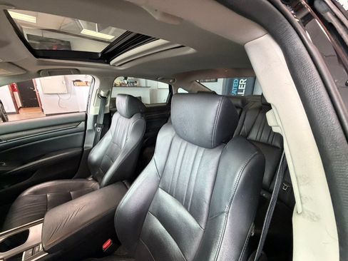 Used 2018 Honda Accord Touring image 20