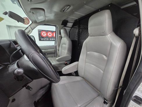 Used 2012 Ford E-150 and Econoline 150 RWD image 10
