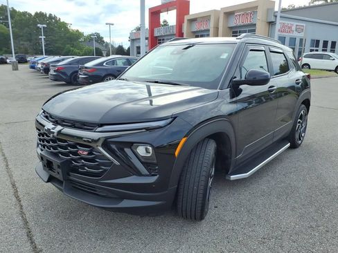 Used 2025 Chevrolet TrailBlazer RS w/ Convenience Package FWD image 19