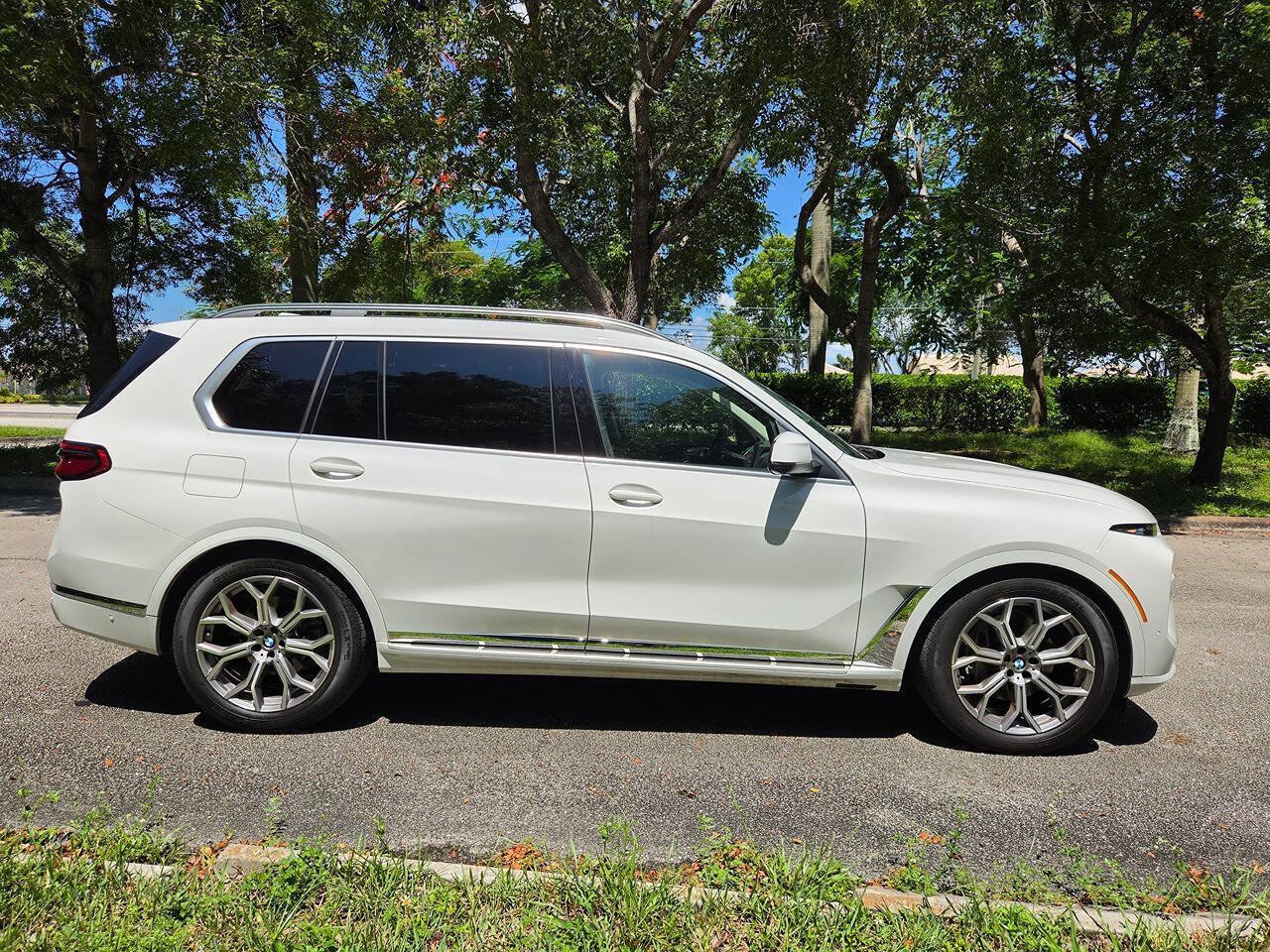 Used 2026 BMW X7 xDrive40i AWD/4WD image 8