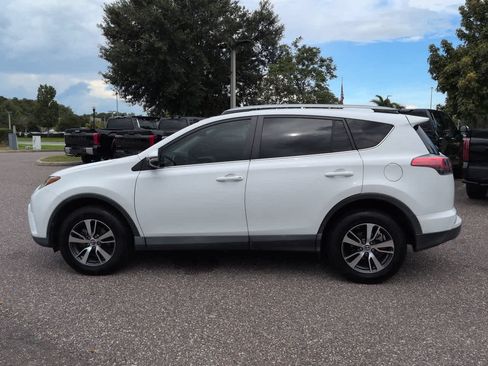 Certified 2018 Toyota RAV4 XLE FWD image 3
