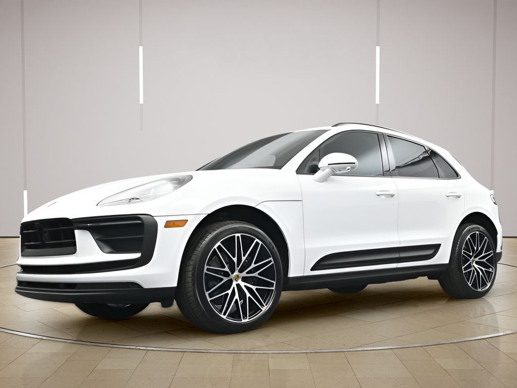 Certified 2026 Porsche Macan AWD/4WD image 30