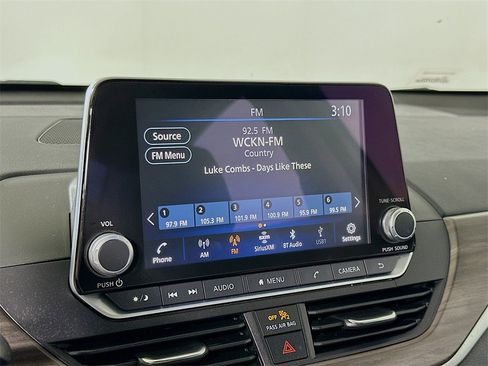 Used 2023 Nissan Altima 2.5 SV image 25