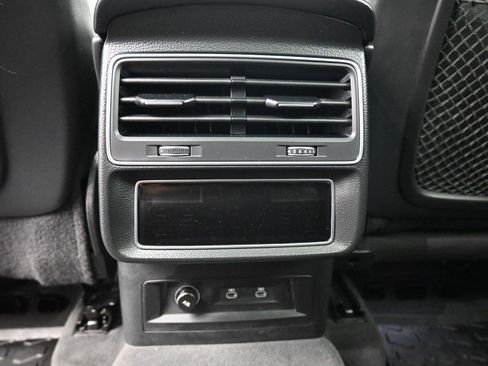 Used 2022 Audi Q7 3.0T Premium Plus w/ Premium Plus Package image 43