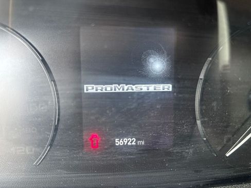 Used 2024 RAM ProMaster 2500 w/ Convenience Group FWD image 14