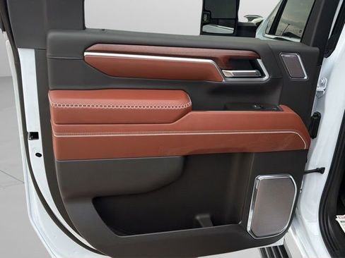 Used 2026 GMC Sierra 3500 Denali Ultimate image 22