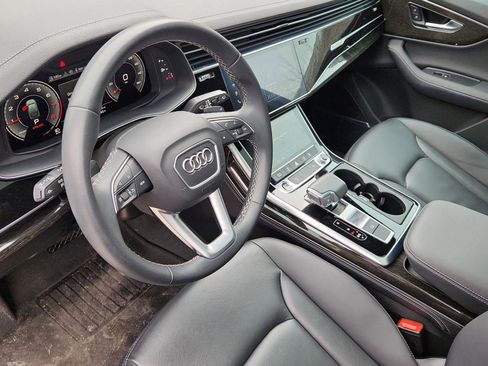Used 2025 Audi Q7 2.0T Premium Plus w/ Premium Plus Package image 4