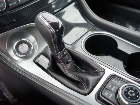 Used 2023 Nissan Maxima SV w/ Floor Mat Group FWD image 23