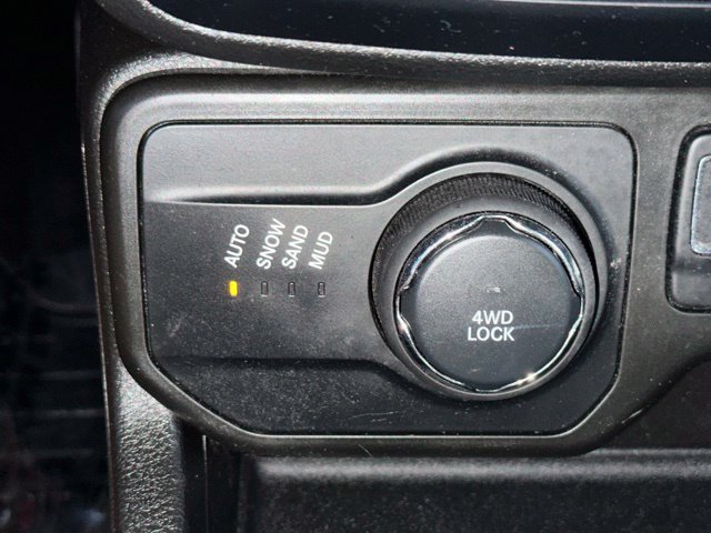 Used 2020 Jeep Renegade Sport AWD/4WD image 34