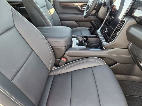 New 2026 GMC Yukon Elevation w/ Elevation Premium Package image 11