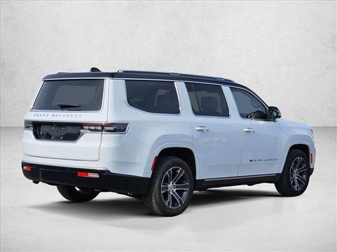 Used 2024 Jeep Grand Wagoneer Series I w/ HD Trailer Tow Package image 4