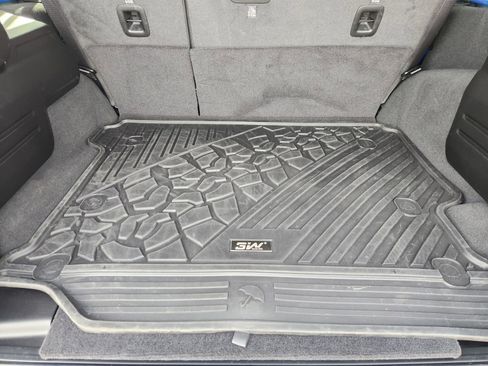 Used 2025 Jeep Wrangler Unlimited Rubicon image 38