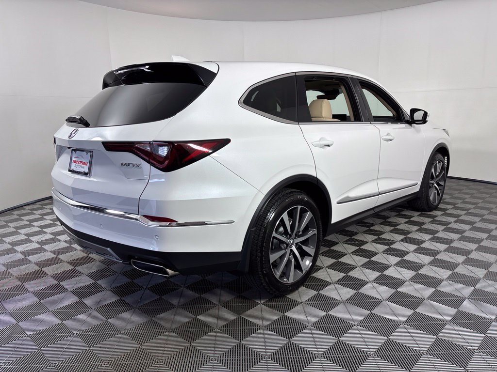 Certified 2026 Acura MDX w/ Technology Package FWD image 10