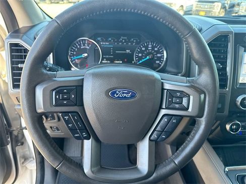Certified 2018 Ford Expedition Max XLT w/ Equipment Group 202A image 15