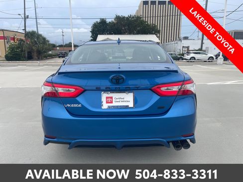 Used 2020 Toyota Camry SE FWD image 5