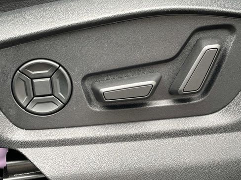 Certified 2023 Audi Q8 Premium Plus w/ Premium Plus Package image 19