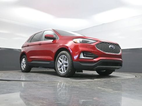 Used 2024 Ford Edge SEL AWD/4WD image 45