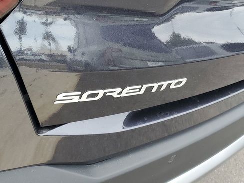 New 2026 Kia Sorento S w/ S Panoramic Sunroof Package image 28