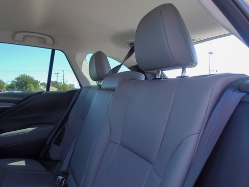 Certified 2025 Subaru Outback Limited AWD/4WD image 22
