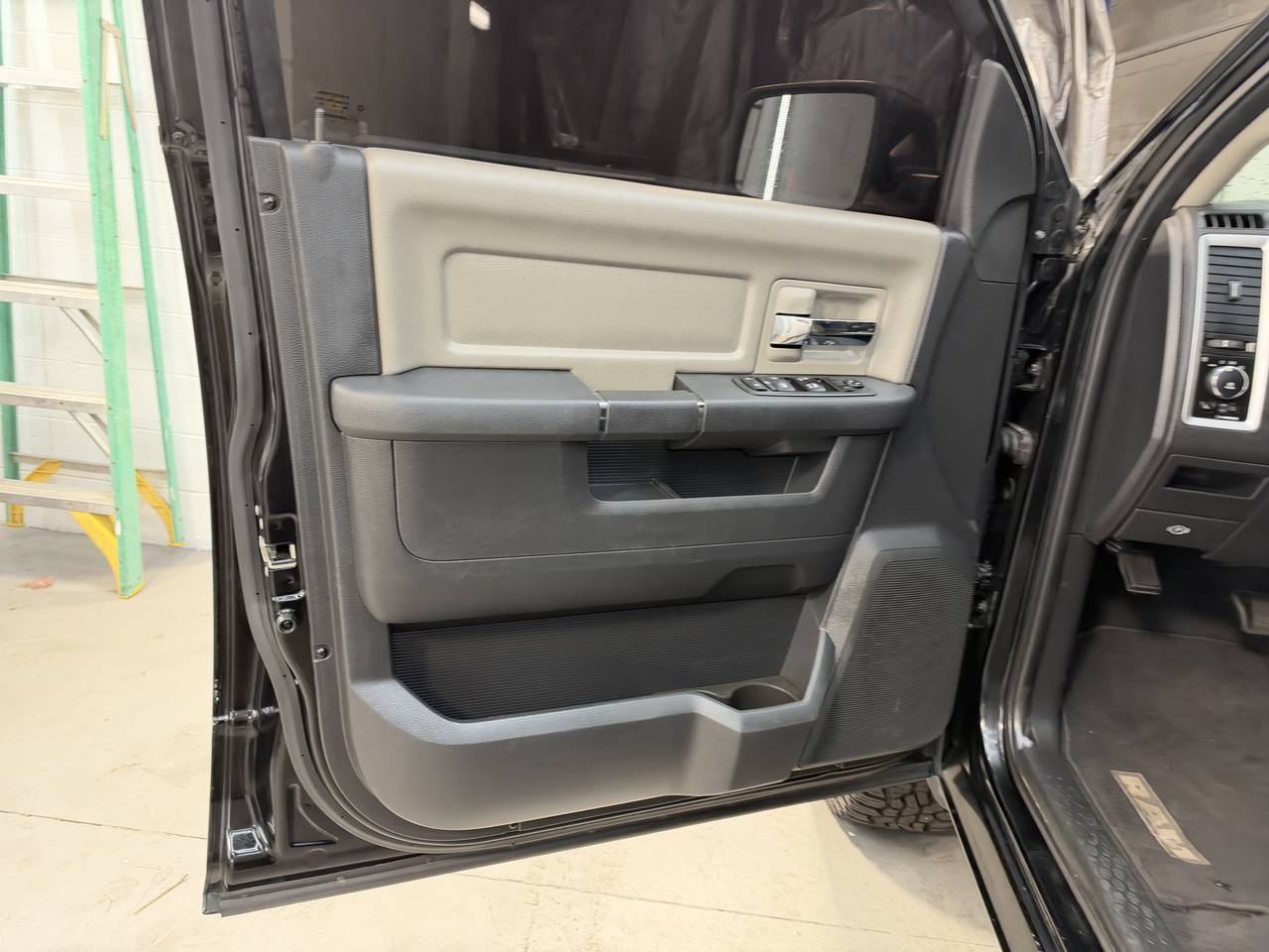 Used 2012 RAM 1500 Big Horn AWD/4WD image 18