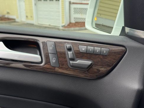 Used 2014 Mercedes-Benz ML 350 4MATIC image 39