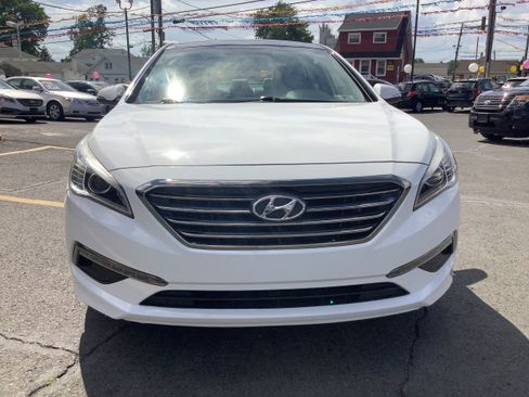Used 2015 Hyundai Sonata Limited w/ Option Group 05 FWD image 2