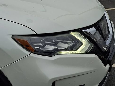 Used 2017 Nissan Rogue SL w/ SL Premium Package AWD/4WD image 30