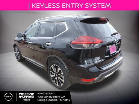 Used 2020 Nissan Rogue SL w/ Premium Package image 8