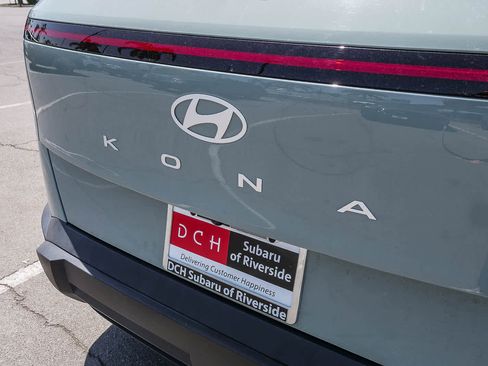 Used 2024 Hyundai Kona SEL FWD image 16