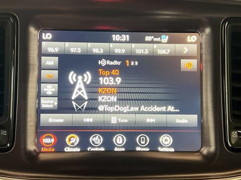 Used 2018 Dodge Challenger SXT Plus RWD image 10