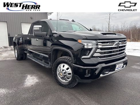 Used 2024 Chevrolet Silverado 3500 High Country w/ High Country Premium Package image 1