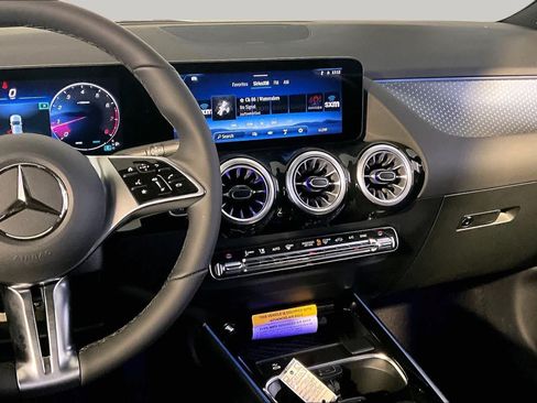 New 2026 Mercedes-Benz GLA 250 4MATIC image 8