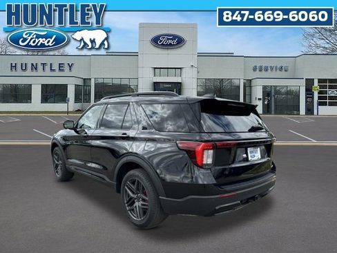 Used 2025 Ford Explorer ST-Line w/ Premium Package AWD/4WD image 6