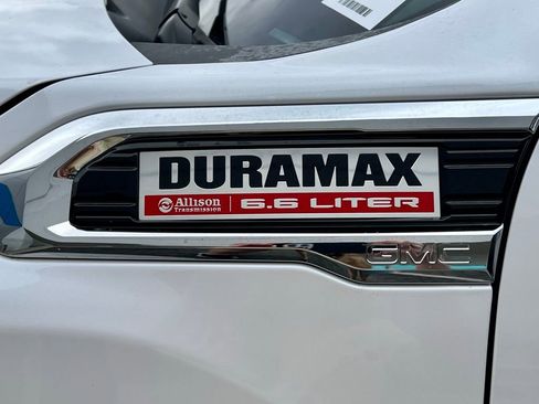 Used 2023 GMC Sierra 3500 Denali w/ Denali Ultimate Package image 16