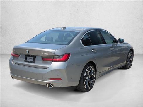 Used 2026 BMW 330i xDrive Sedan w/ Premium Package AWD/4WD image 2