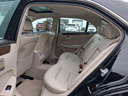 Used 2014 Mercedes-Benz E 350 4MATIC Sedan image 10